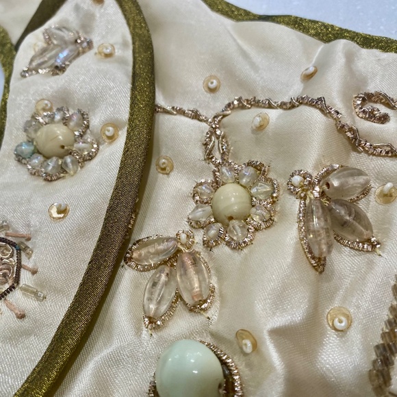 Wayne M Kleski Very fancy dog or cat outfit - Picture 2 of 2